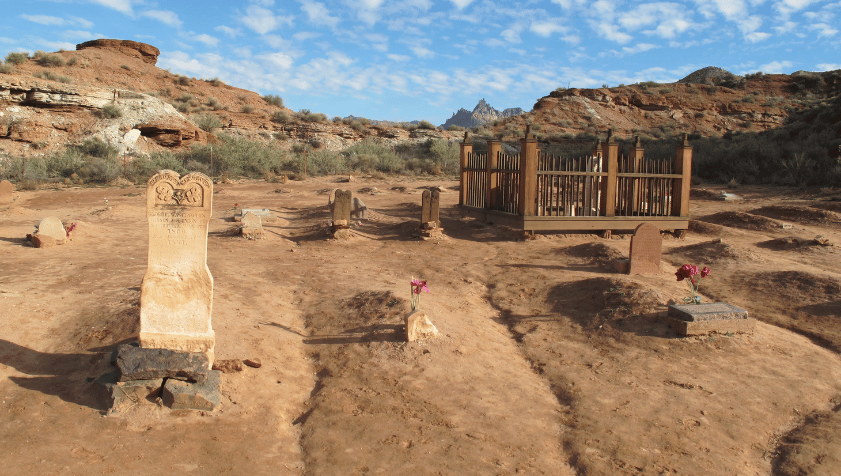 Bolehkah Ziarah Kubur Saat Hari Lebaran?