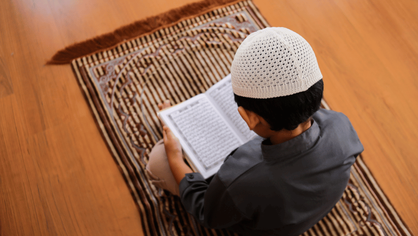 Sunnah Nabi Memperbanyak Al Quran di Bulan Ramadhan: Meraih Keberkahan di Bulan Wahyu